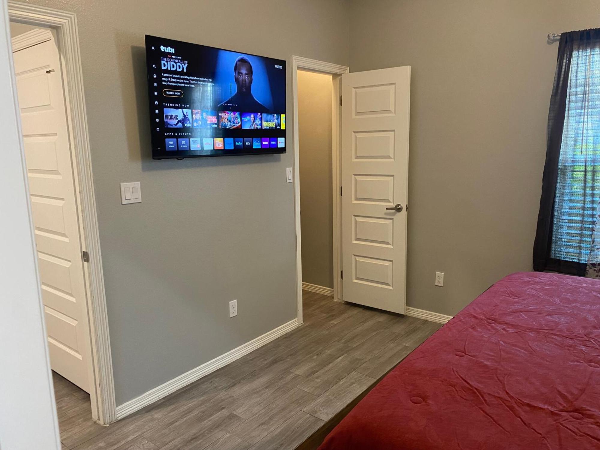 Cozy Getaway With King Bed Near Utrgv Apartment Edinburg Exterior foto